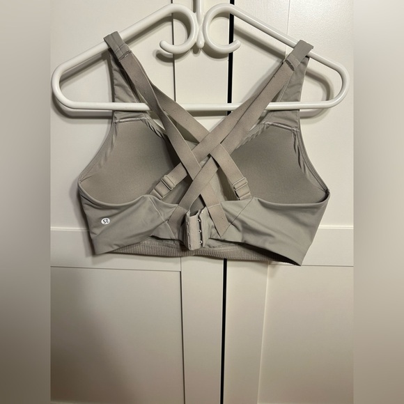 Lululemon energy bra high support 38D - Picture 2 of 3